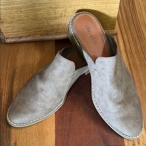 Indigo Women's Gray Slip-On Shoes